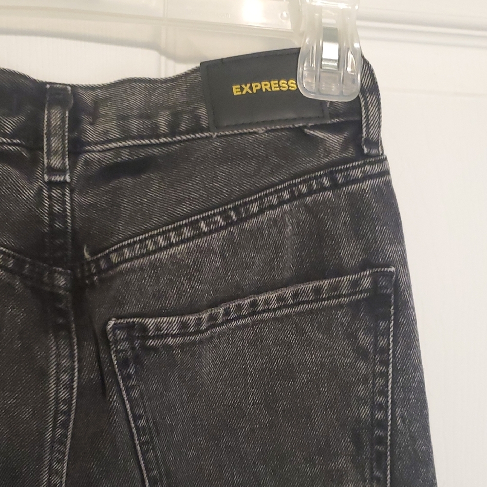 Express High rise, Faded Black Straight Ankle Jeans - Picture 4 of 9